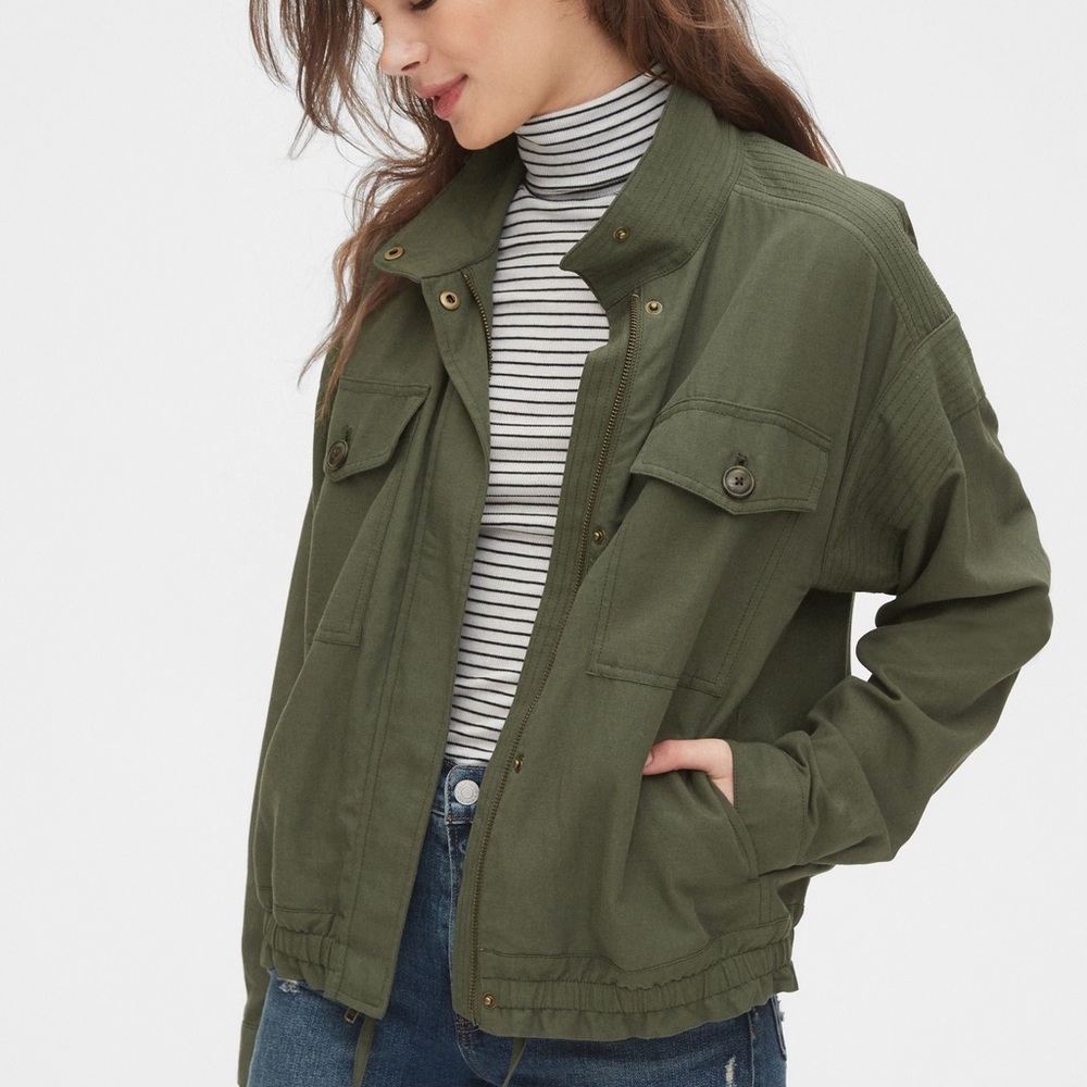 Gap drapery crop utility jacket in olive